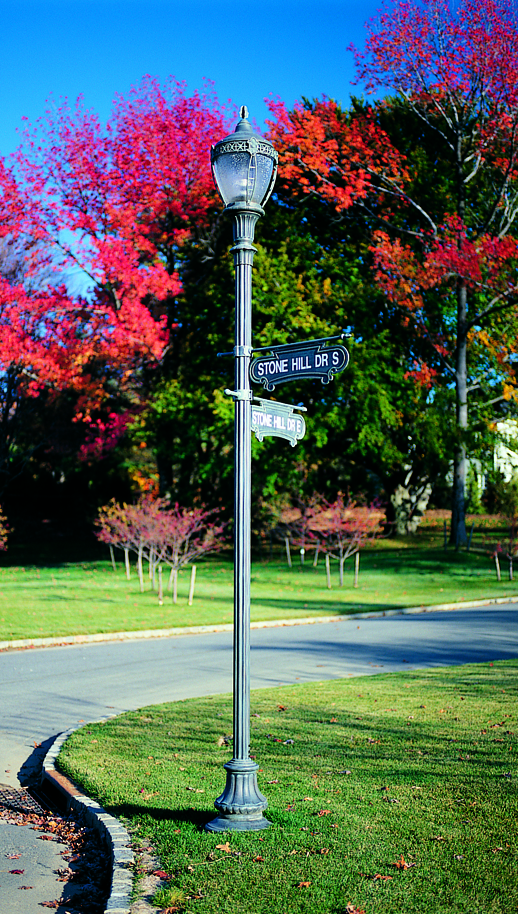 Grosse Pointe 3173BP-VGN-CTP post top lighting fixture.