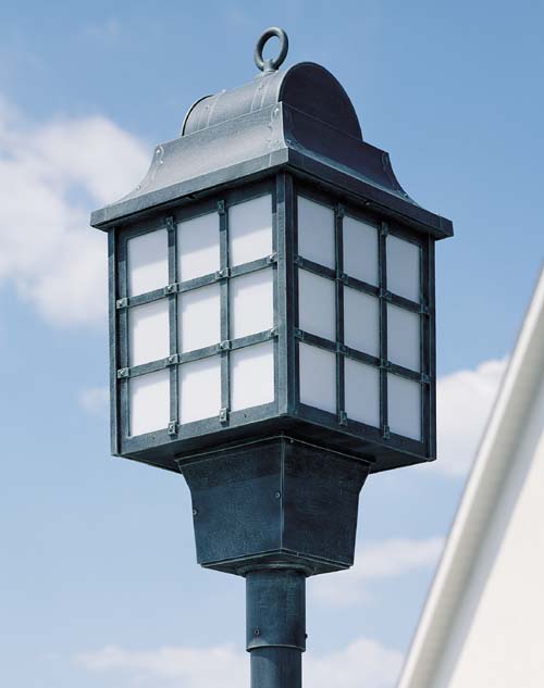 Revere-8338BP-VGN-OA post top fixture