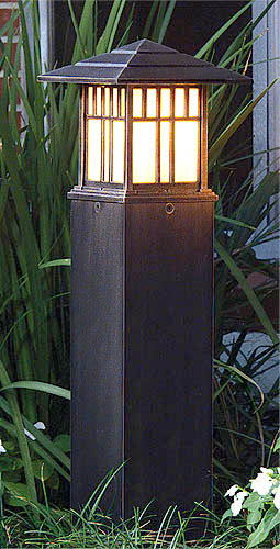 Indian Wells-B28485 bollard.
