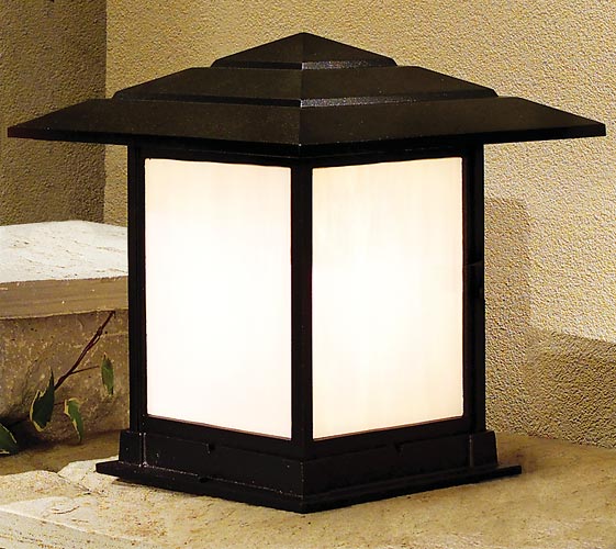 Indian Wells B28561-BLK-OHG-MED pier lighting fixture.