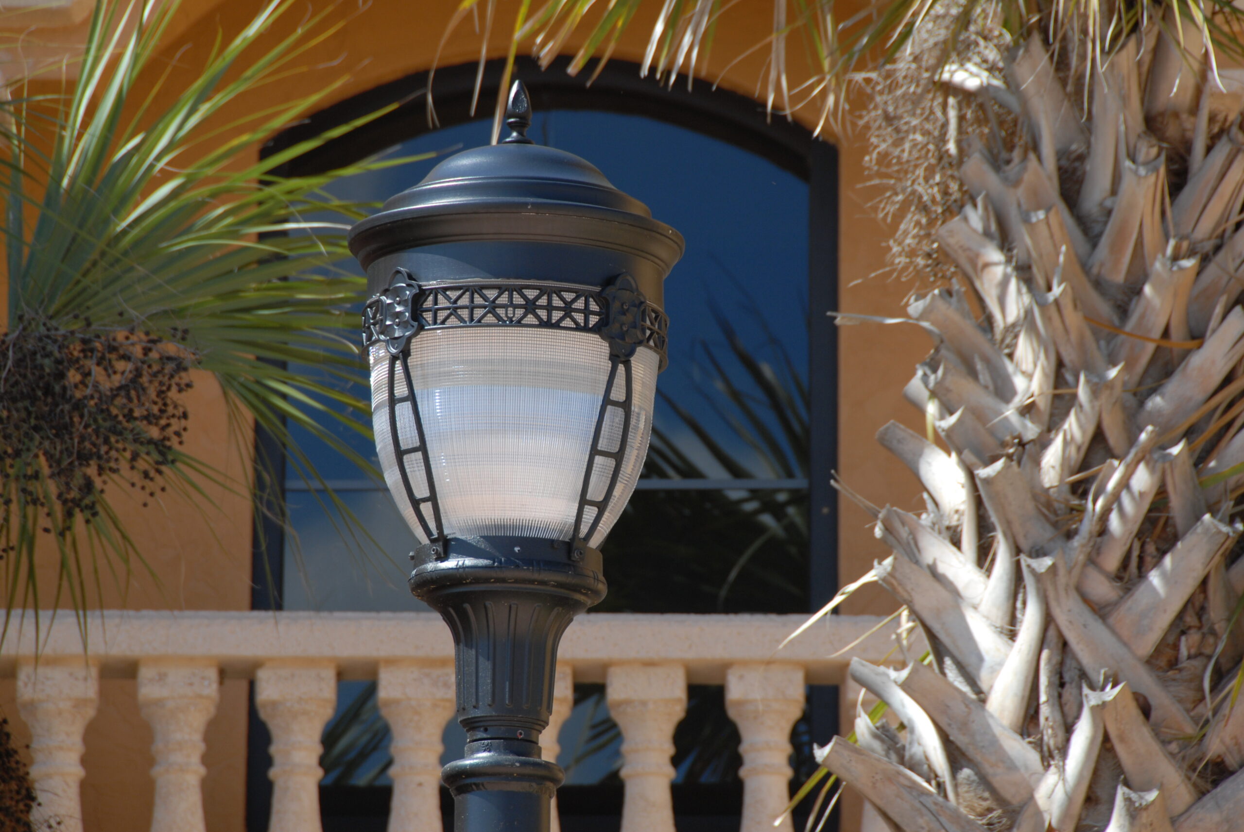 North Hills 33230 LED post-top lighting fixture.